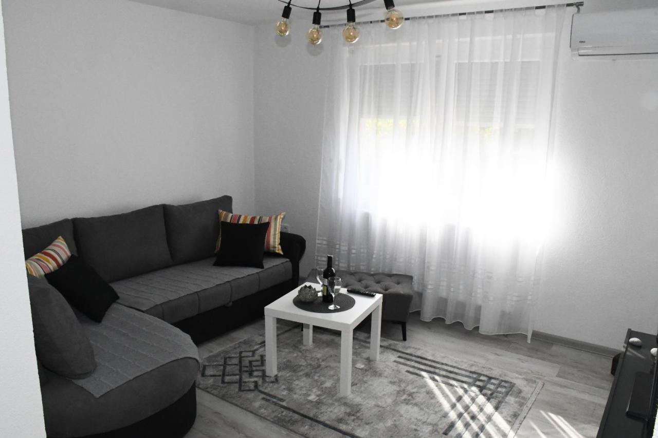 Apartment Sarajlic Prijedor Buitenkant foto